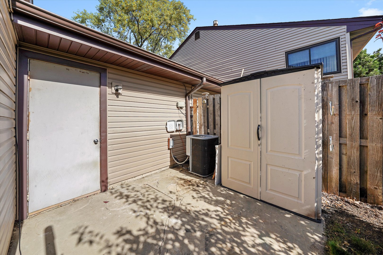 20 Honeybear Lane