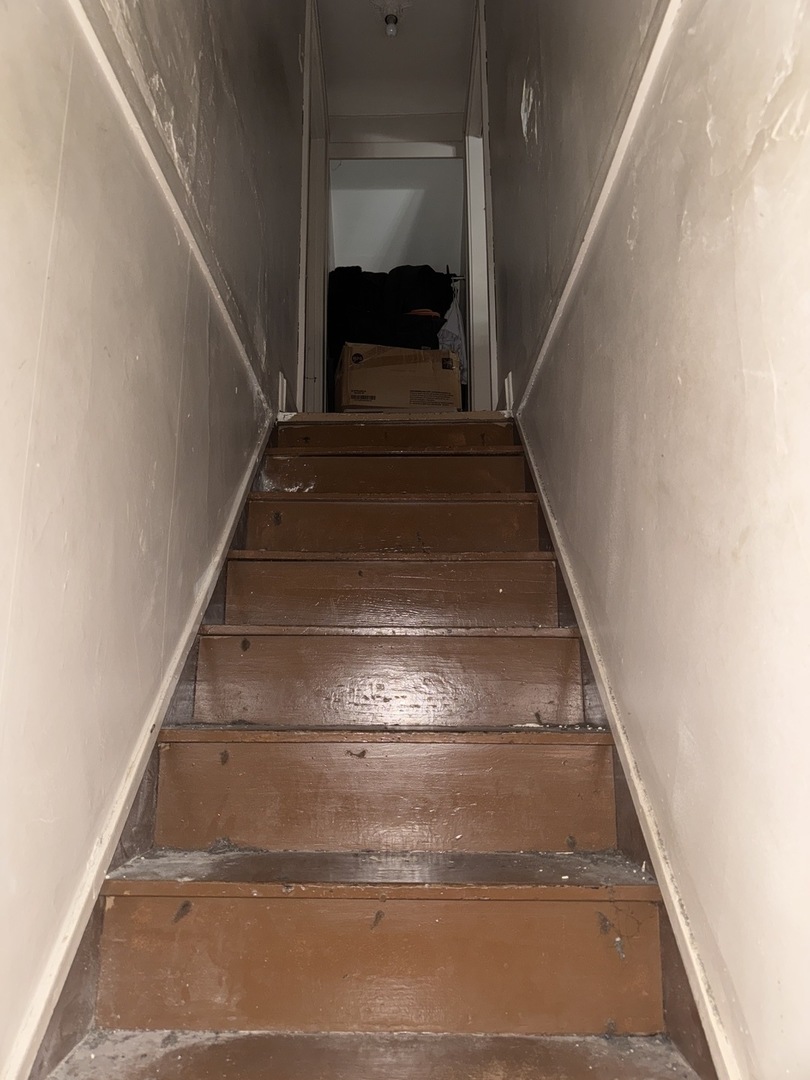 5425 W Kamerling Avenue