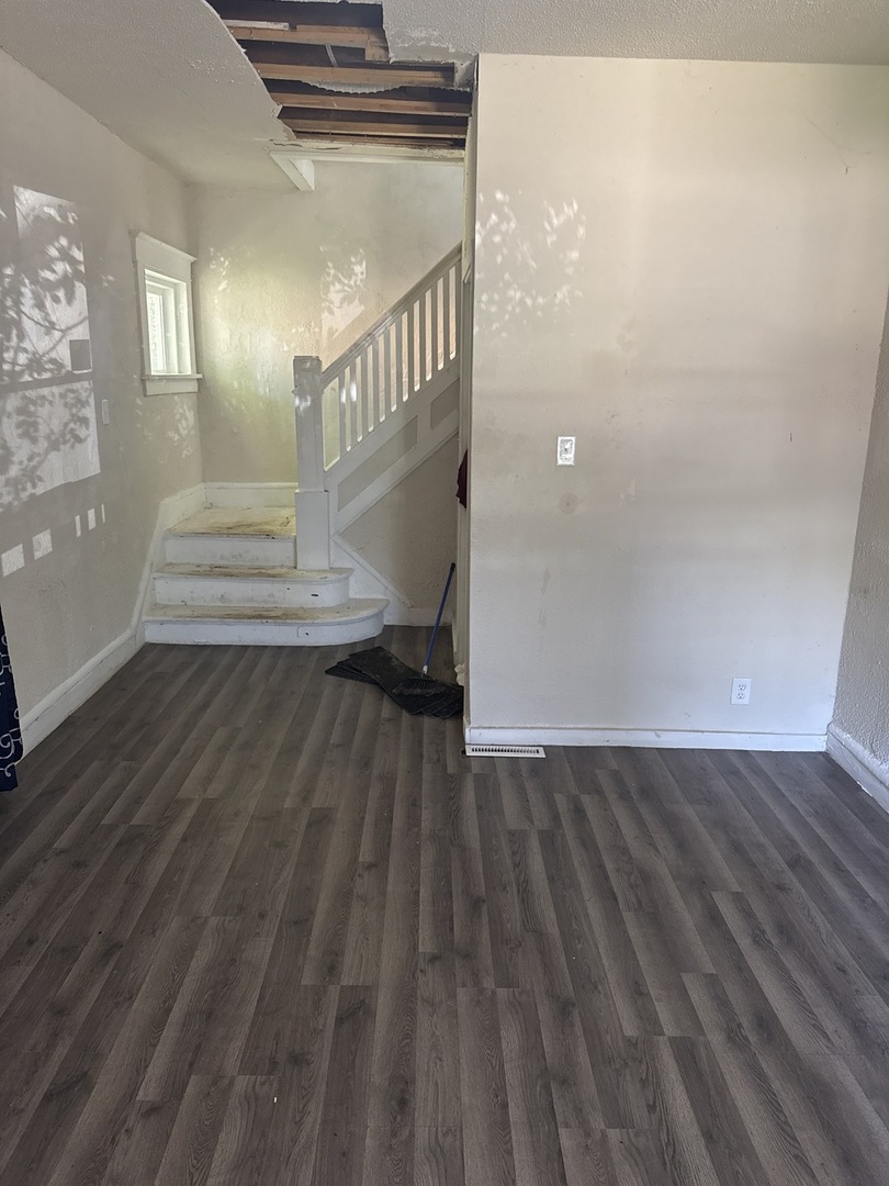 943 E Bourbonnais Street