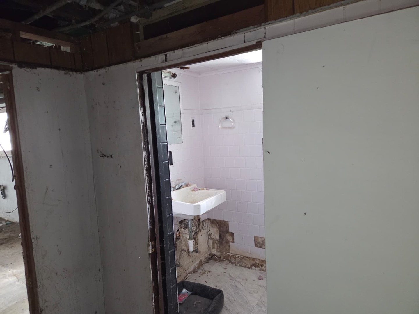 1038 W 104th Street
