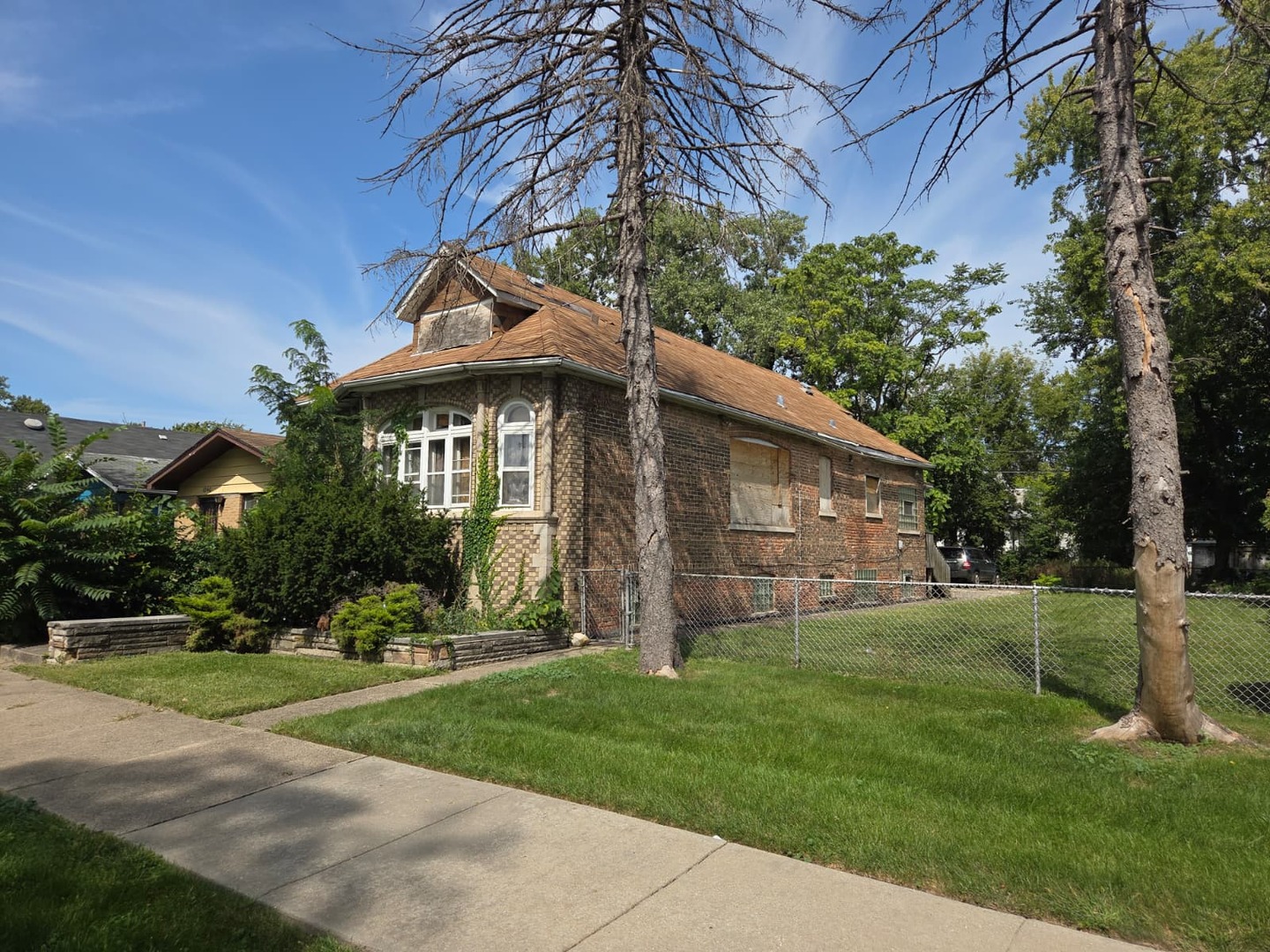 1038 W 104th Street