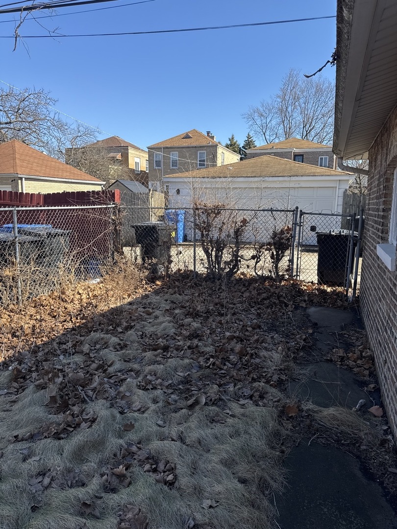 8121 S Jeffery Boulevard