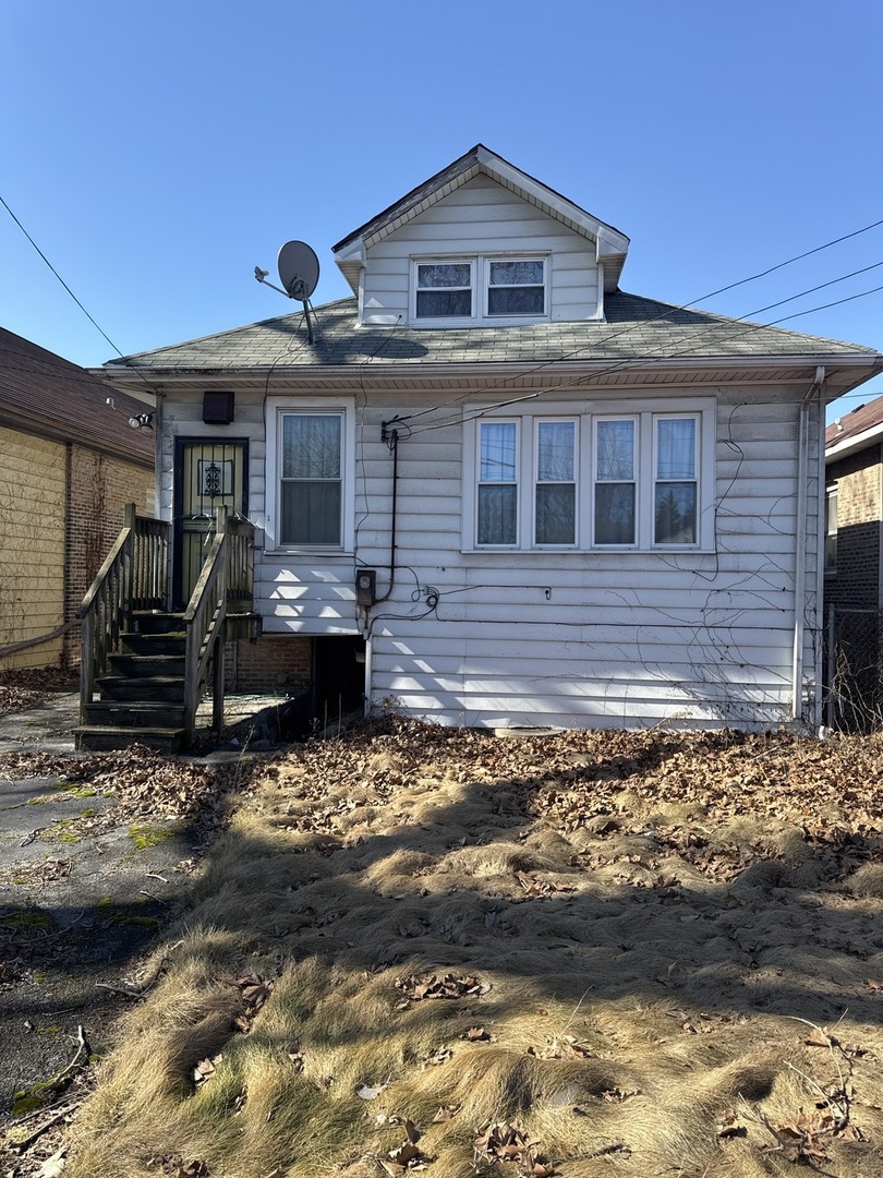 8121 S Jeffery Boulevard