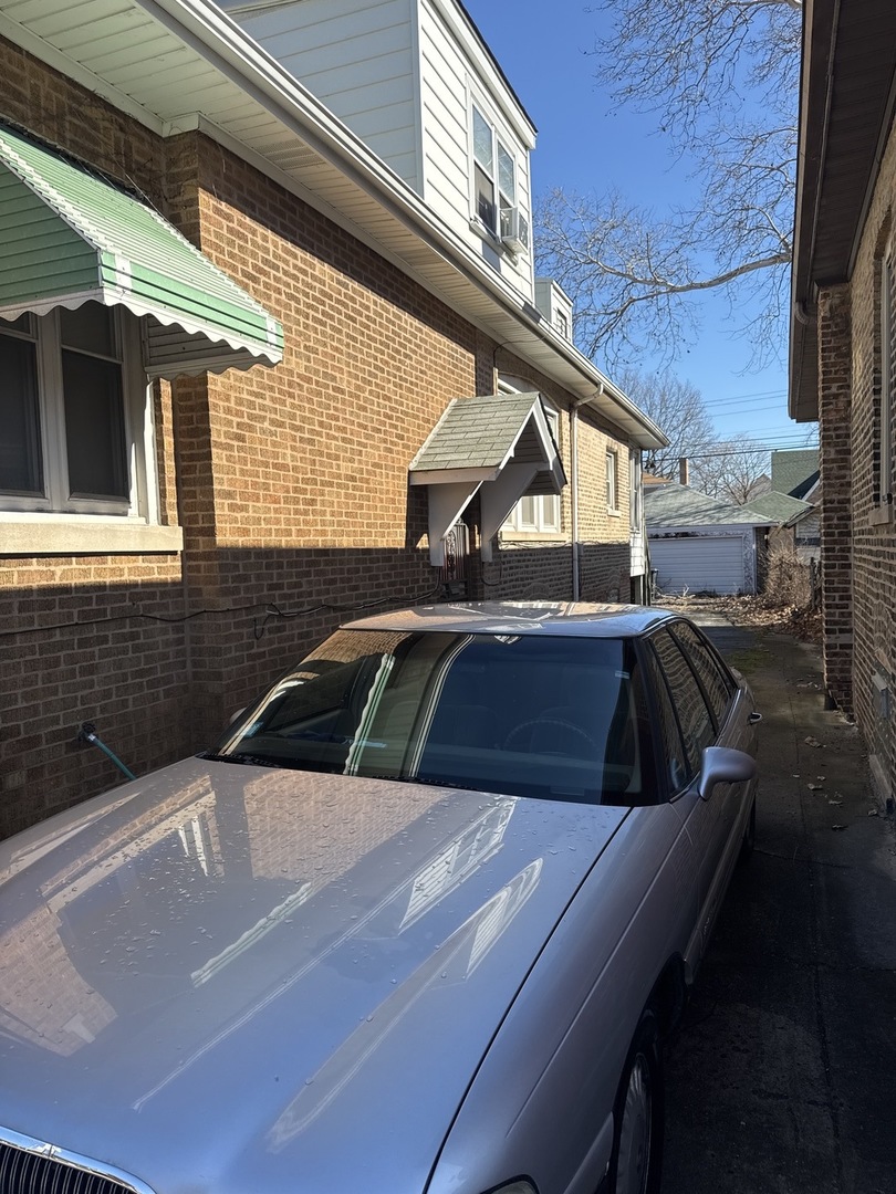 8121 S Jeffery Boulevard