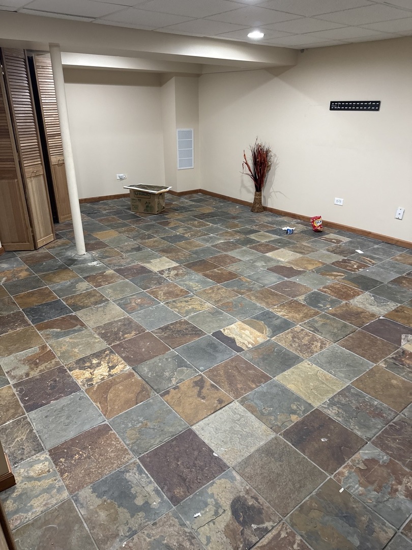 9038 Mansfield Drive