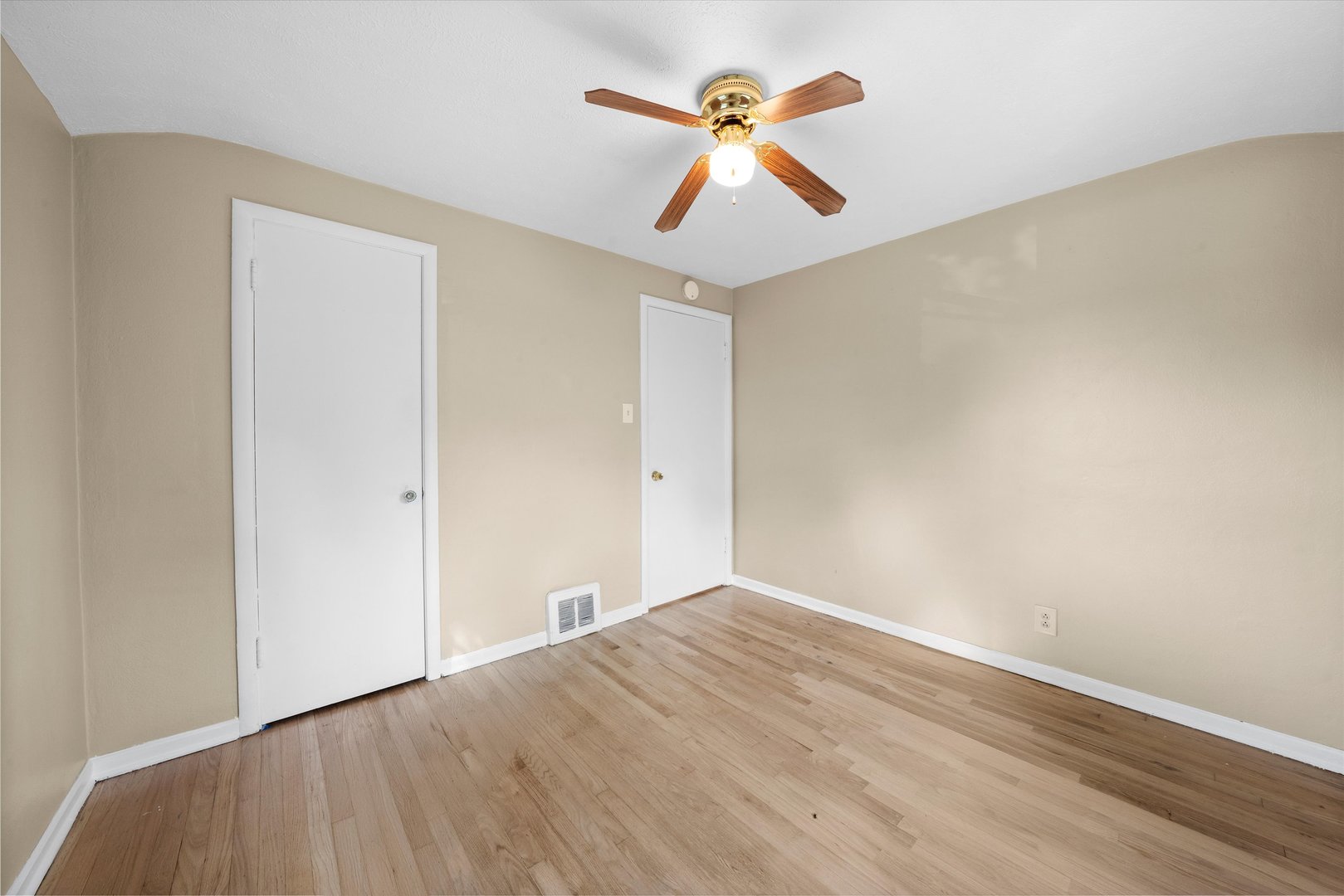 1380 Wentworth Avenue