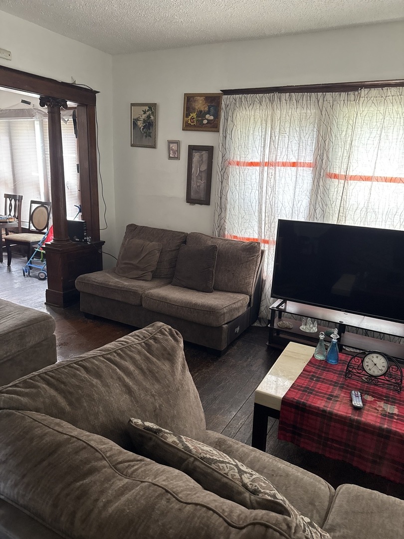 312 S Evergreen Avenue