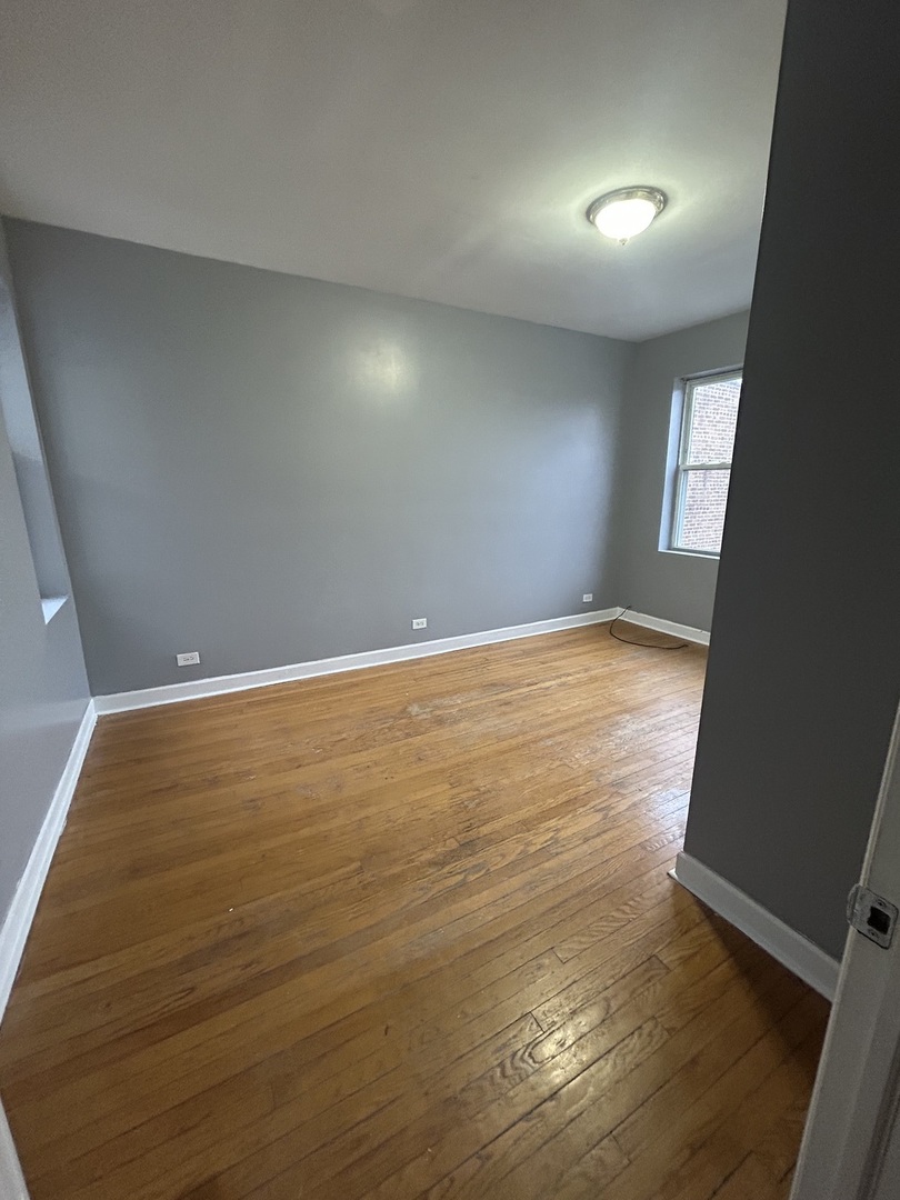 8226 S Drexel Avenue