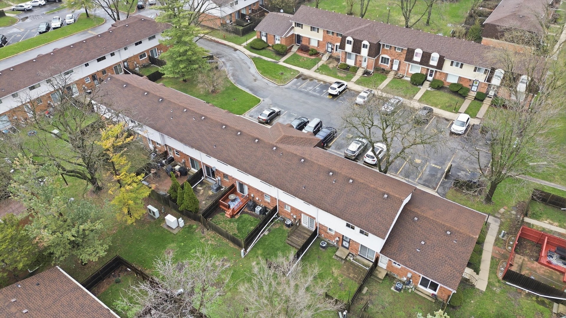 2064 LIONCREST Drive Unit: 2064