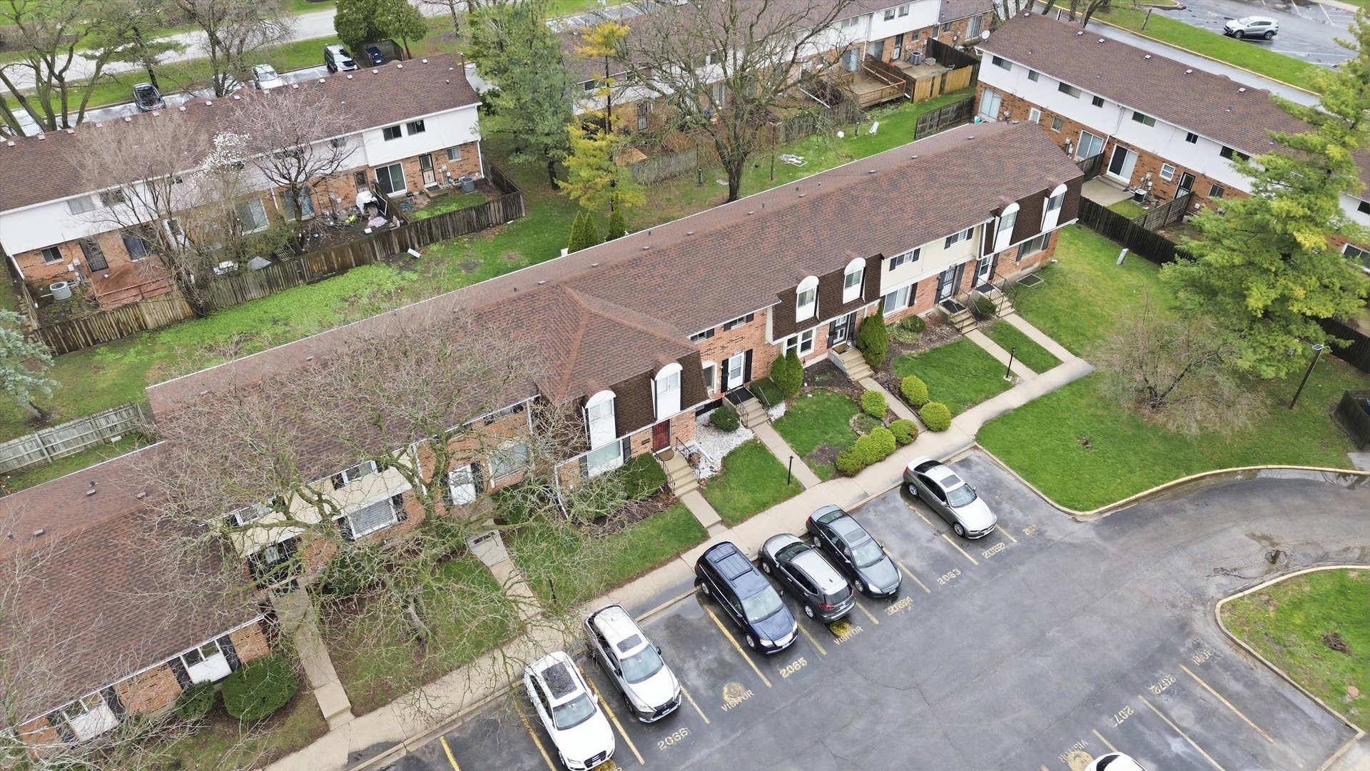 2064 LIONCREST Drive Unit: 2064