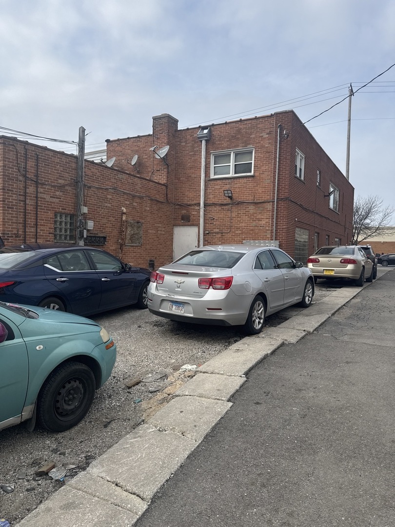 1135 E Sibley Boulevard