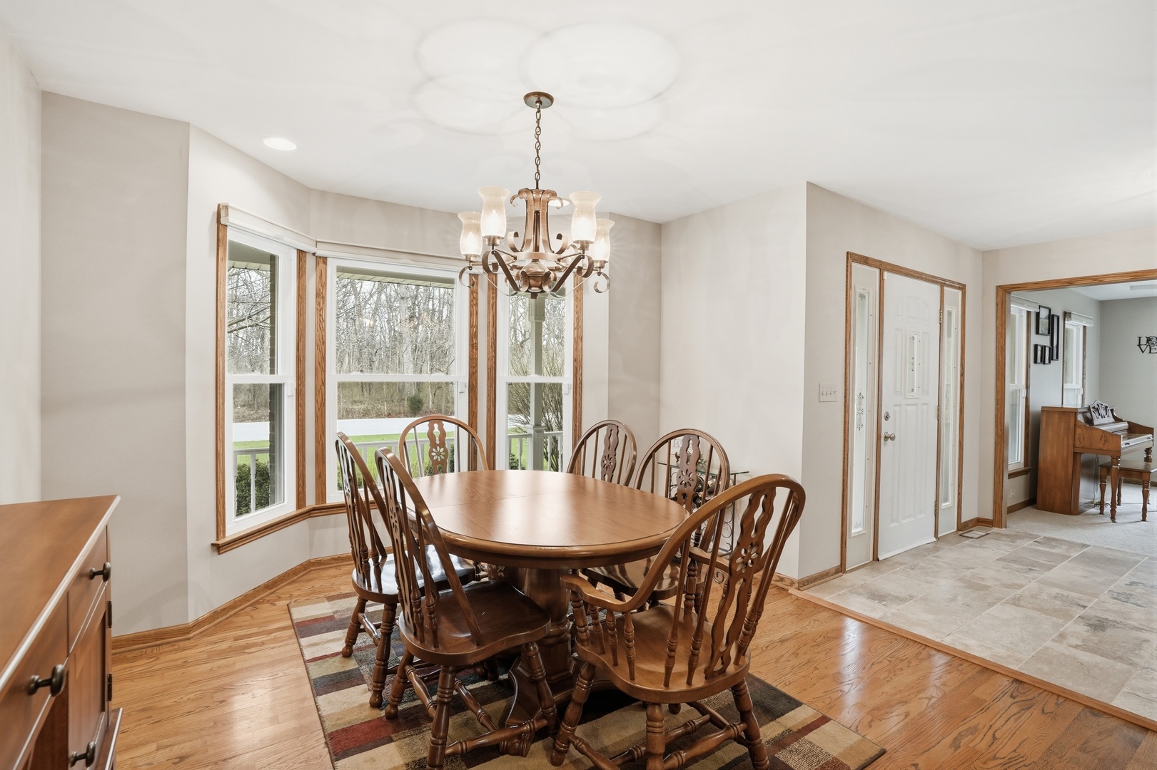 1122 Douglas Lane