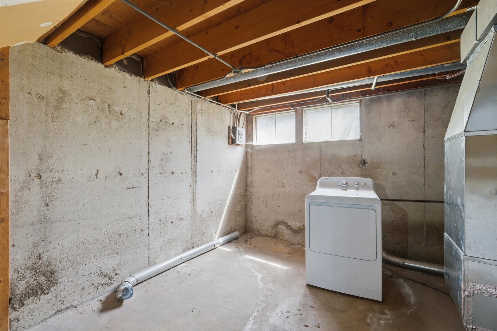 1140 E 81st Street Unit: F