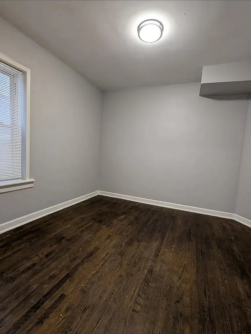 7545 S May Street Unit: 3