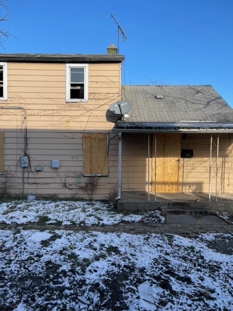 15032 Winchester Avenue