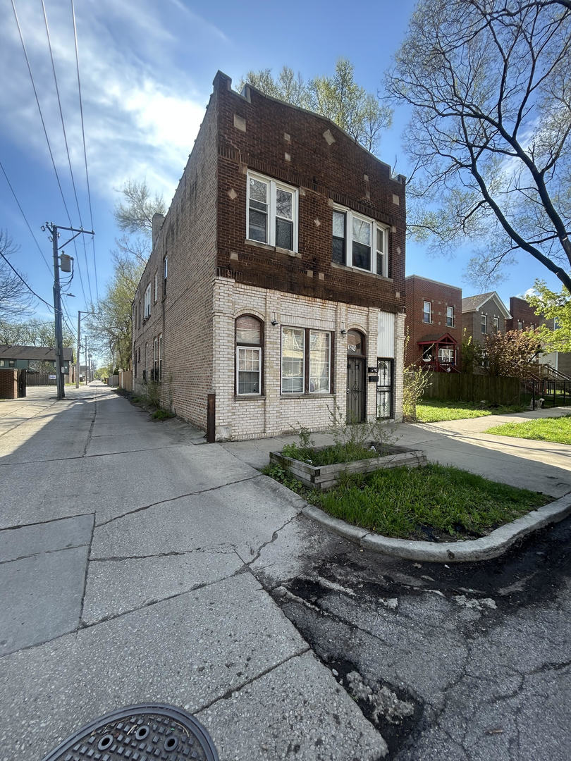 1215 S Spaulding Avenue