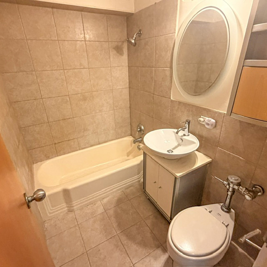 7337 S South Shore Drive Unit: 220