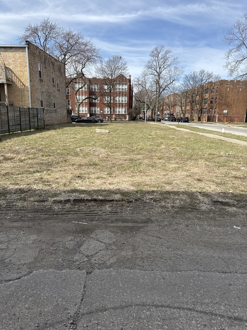 201 E 70th Street