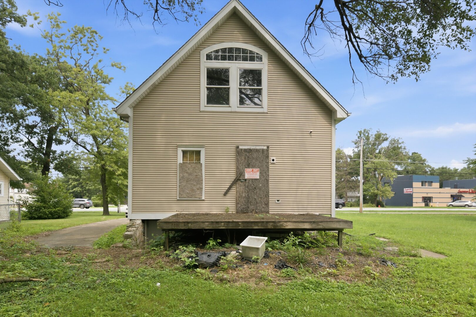 20 E Main Street