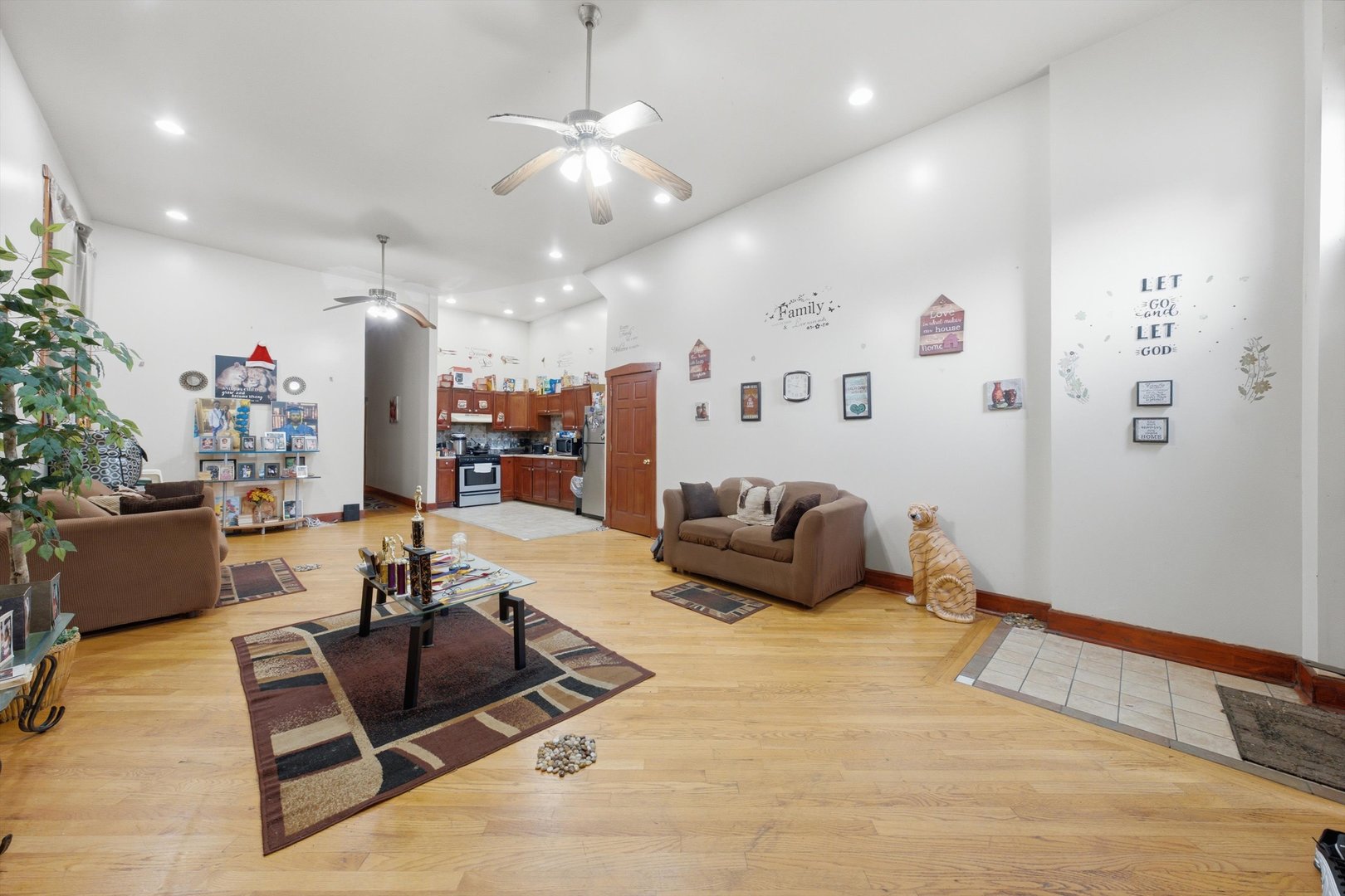 1215 S Spaulding Avenue