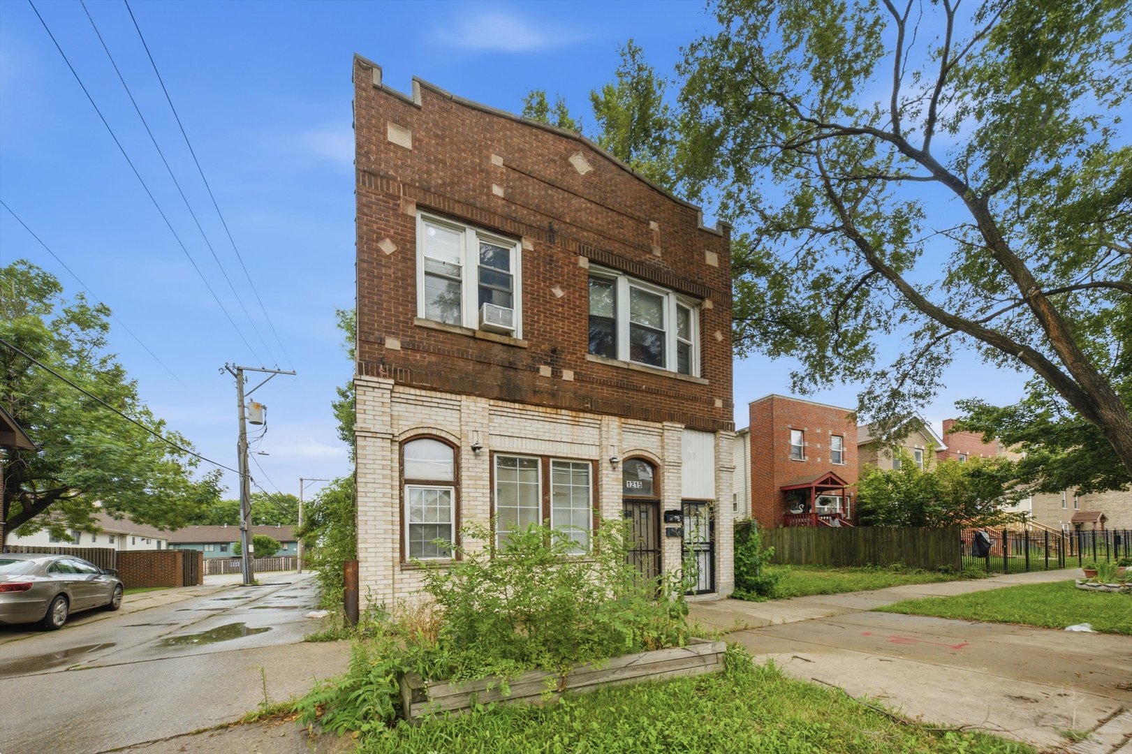 1215 S Spaulding Avenue