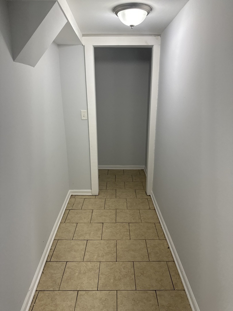 6344 S Eberhart Avenue Unit: 1