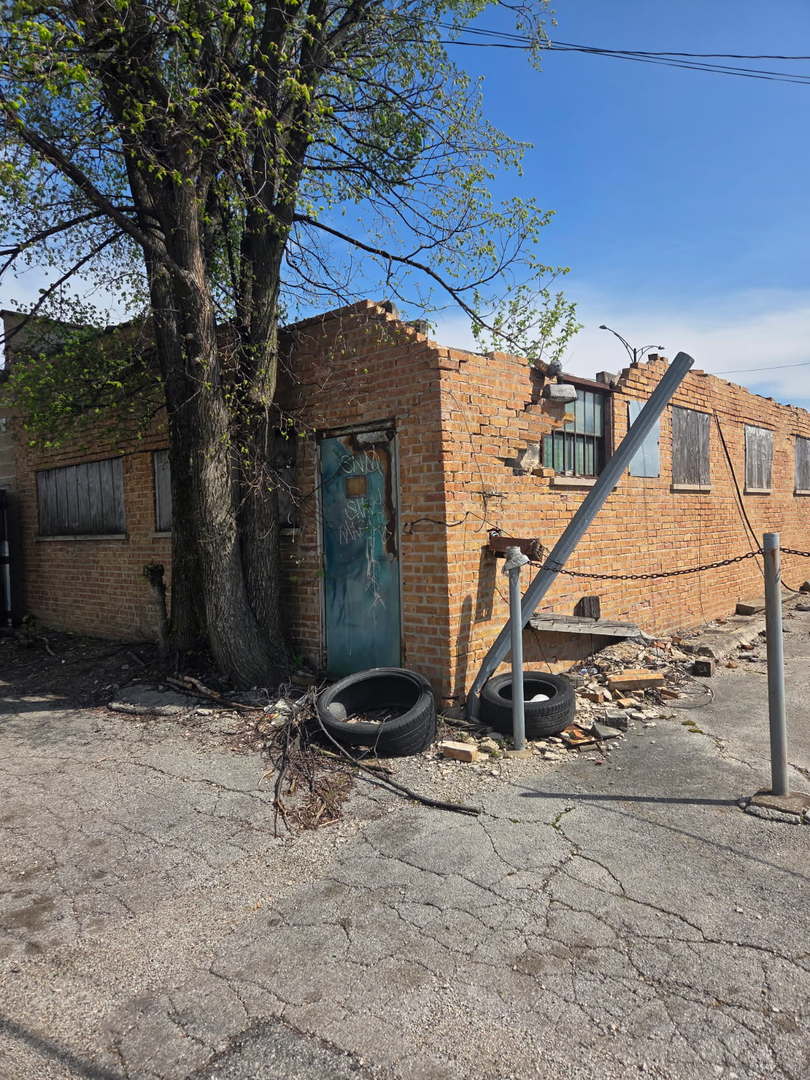 3838 W 79TH Street