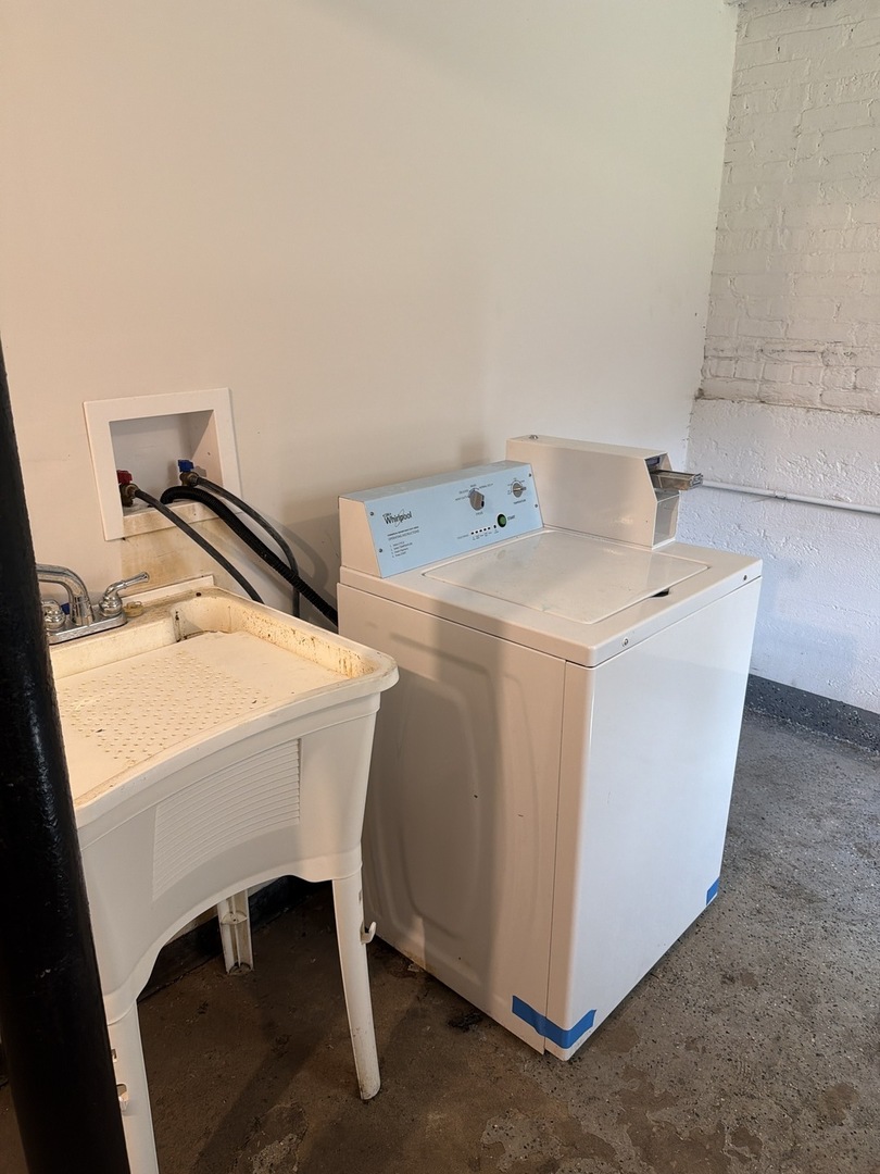 7741 S Yates Boulevard Unit: 3