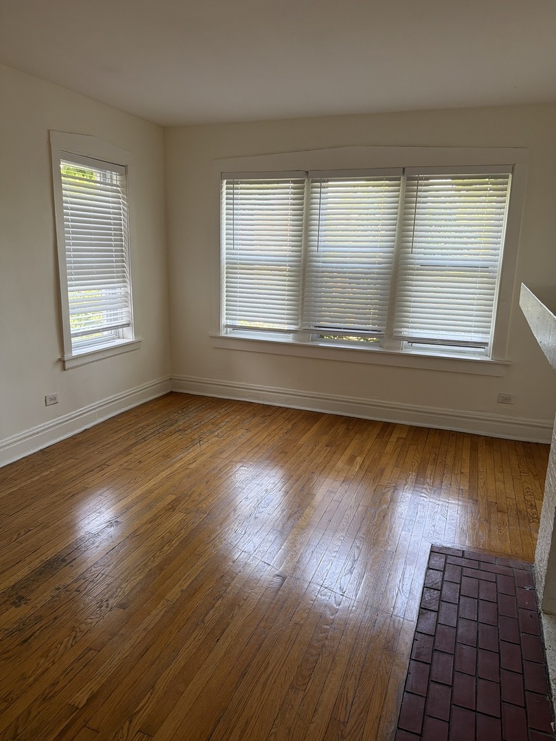 7741 S Yates Boulevard Unit: 3