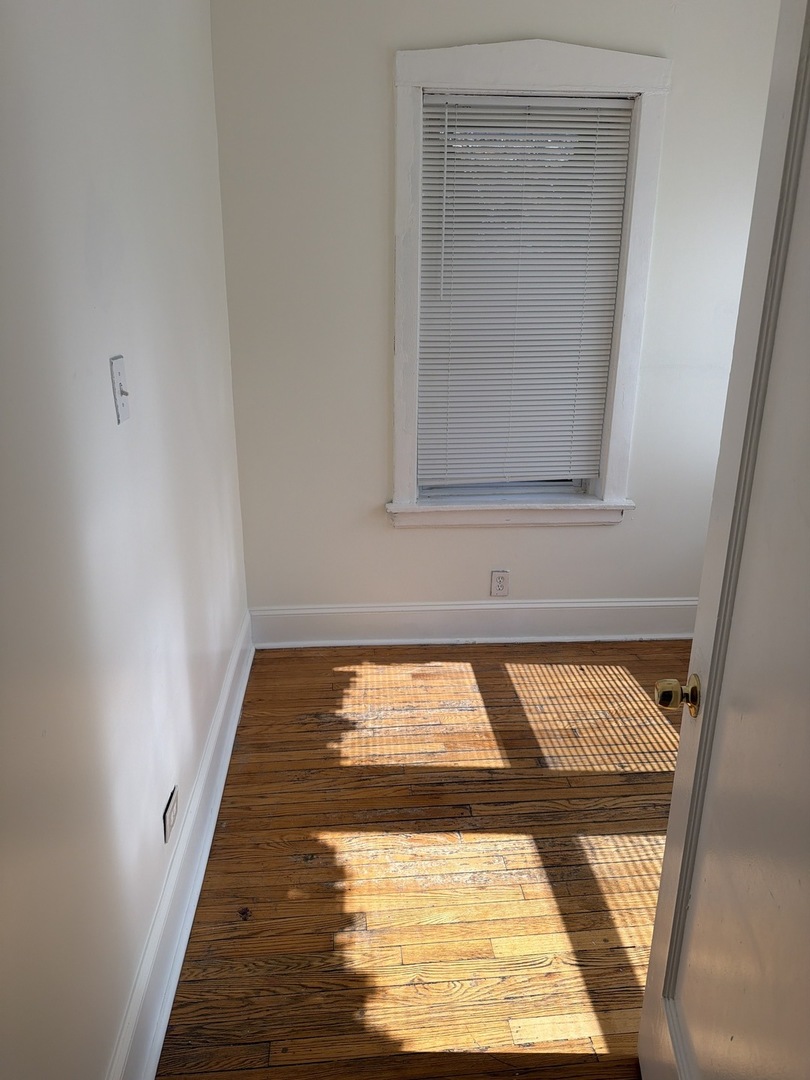 7741 S Yates Boulevard Unit: 3