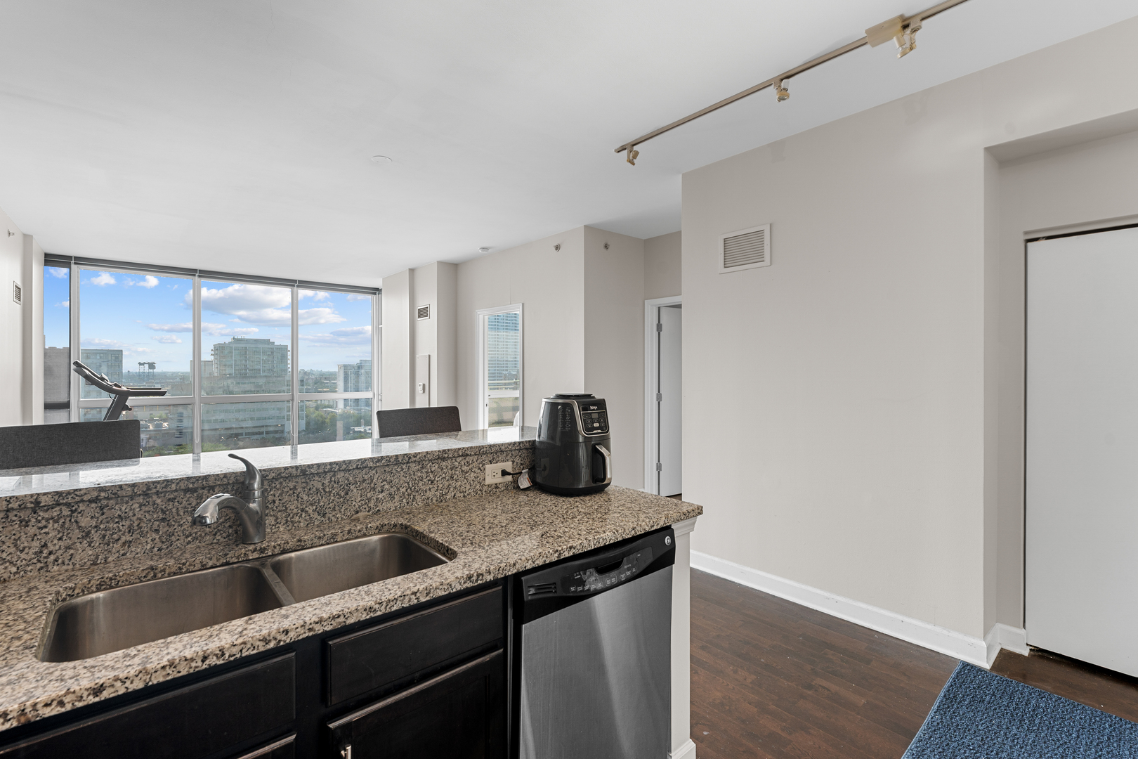 1901 S Calumet Avenue Unit: 1312