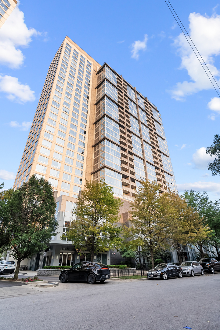 1901 S Calumet Avenue Unit: 1312