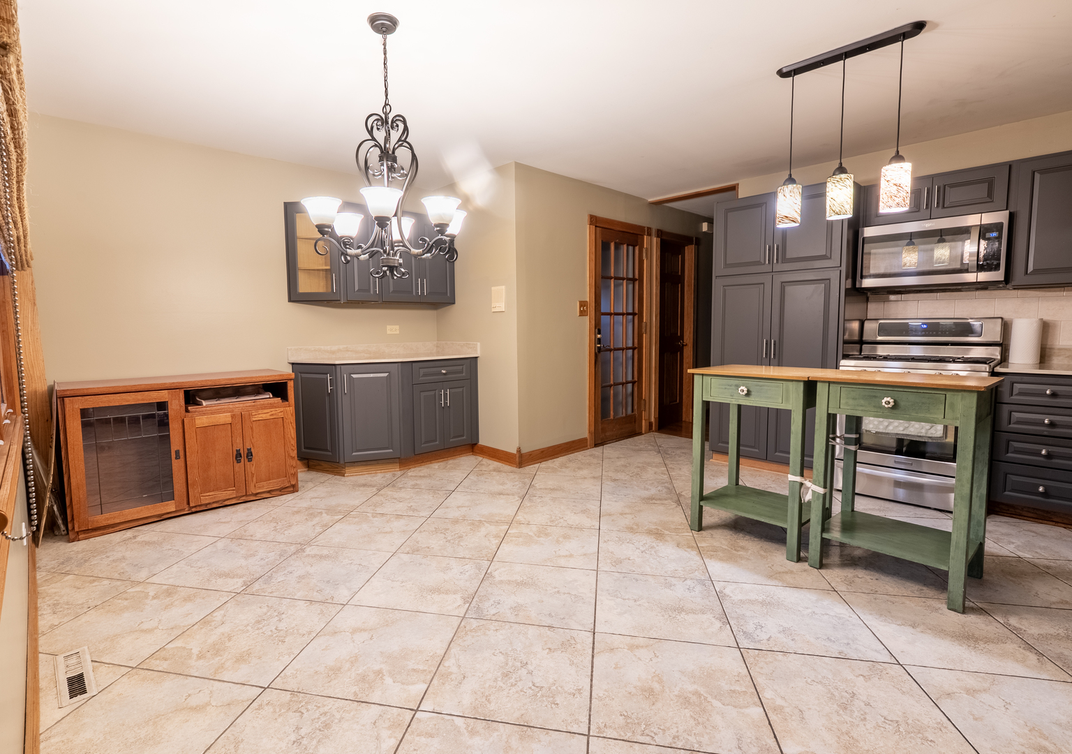 3305 Pheasant Drive