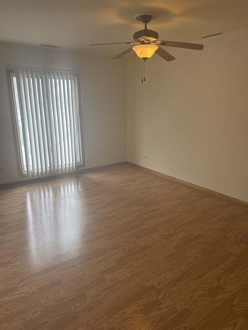 5721 CIRCLE Drive Unit: 304