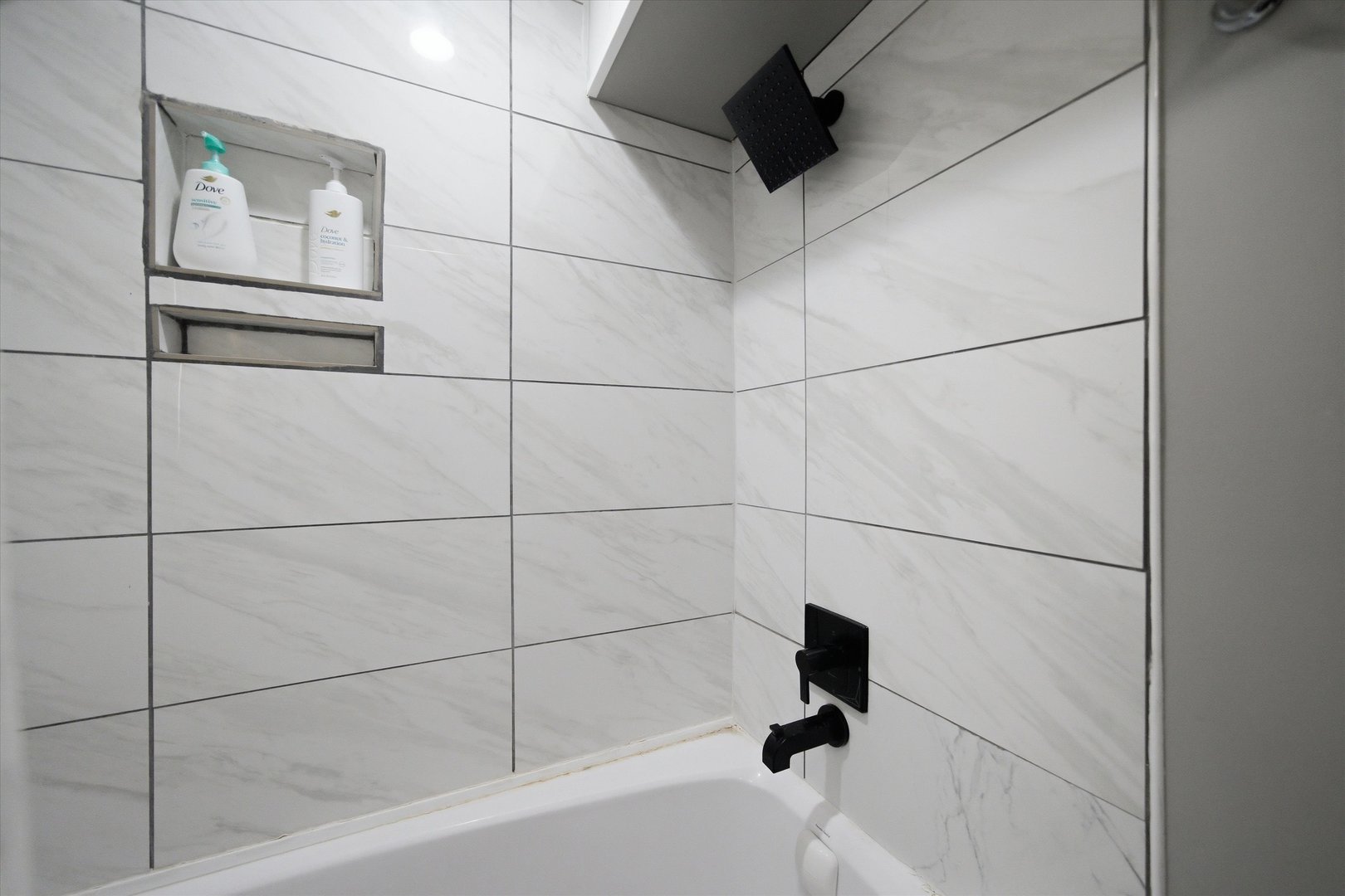 231 E 59th Street Unit: 1