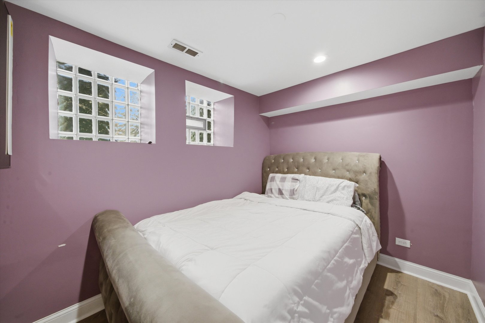 231 E 59th Street Unit: 1