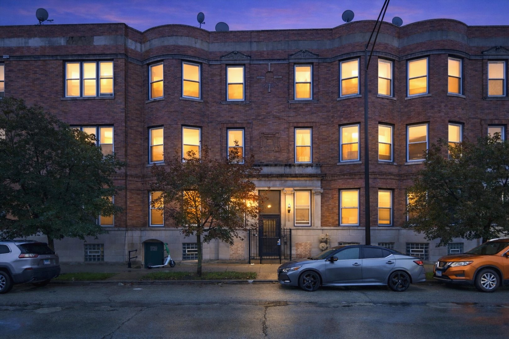231 E 59th Street Unit: 1