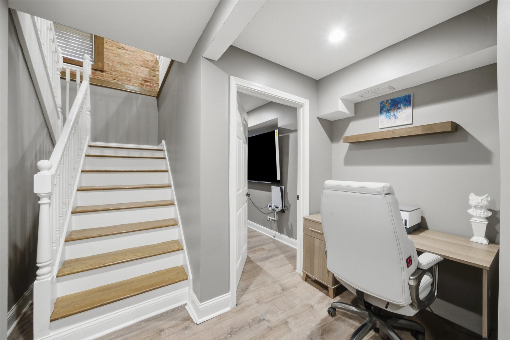 231 E 59th Street Unit: 1