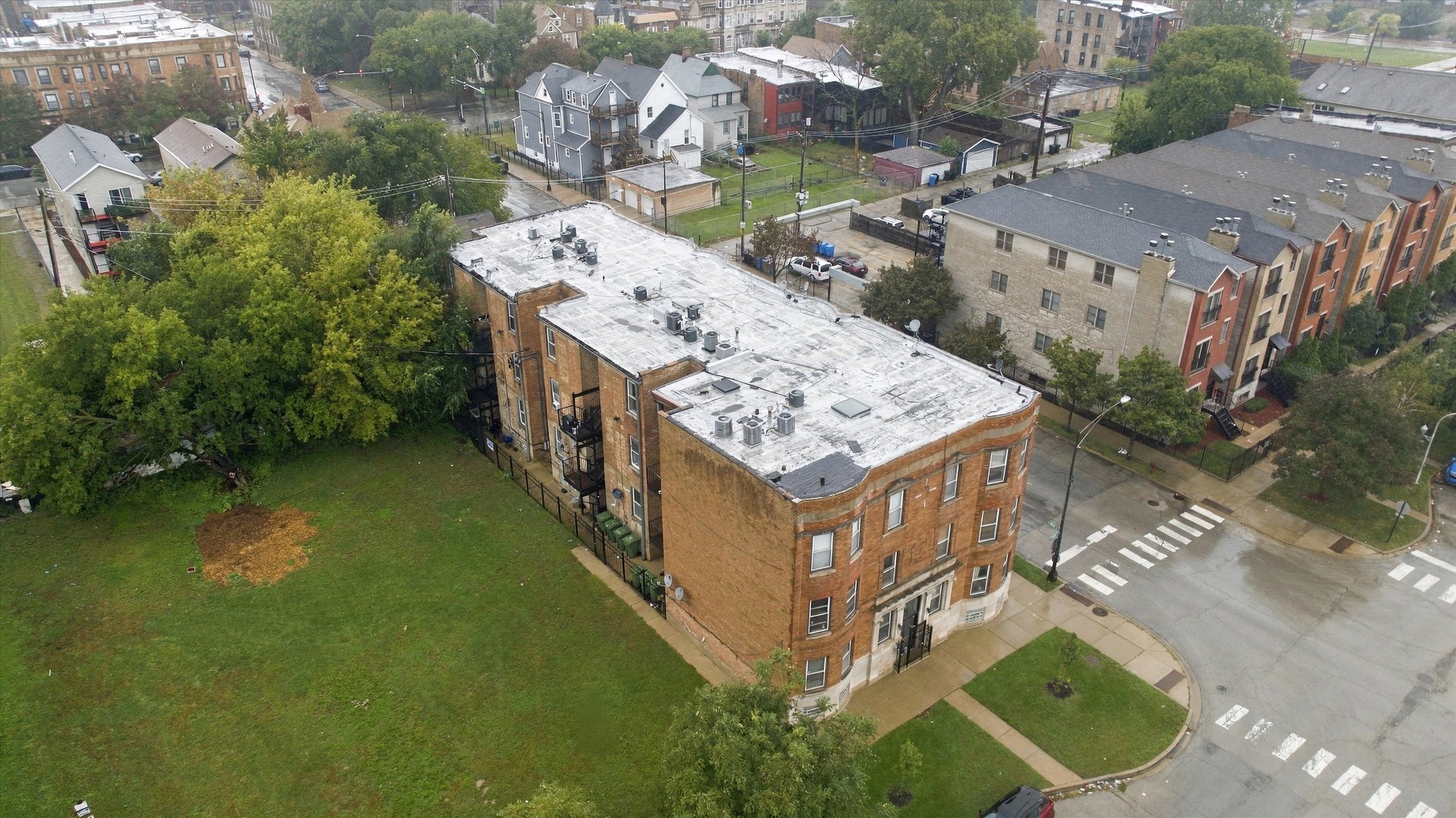 231 E 59th Street Unit: 1
