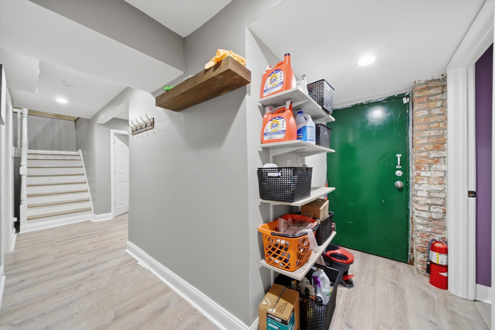 231 E 59th Street Unit: 1