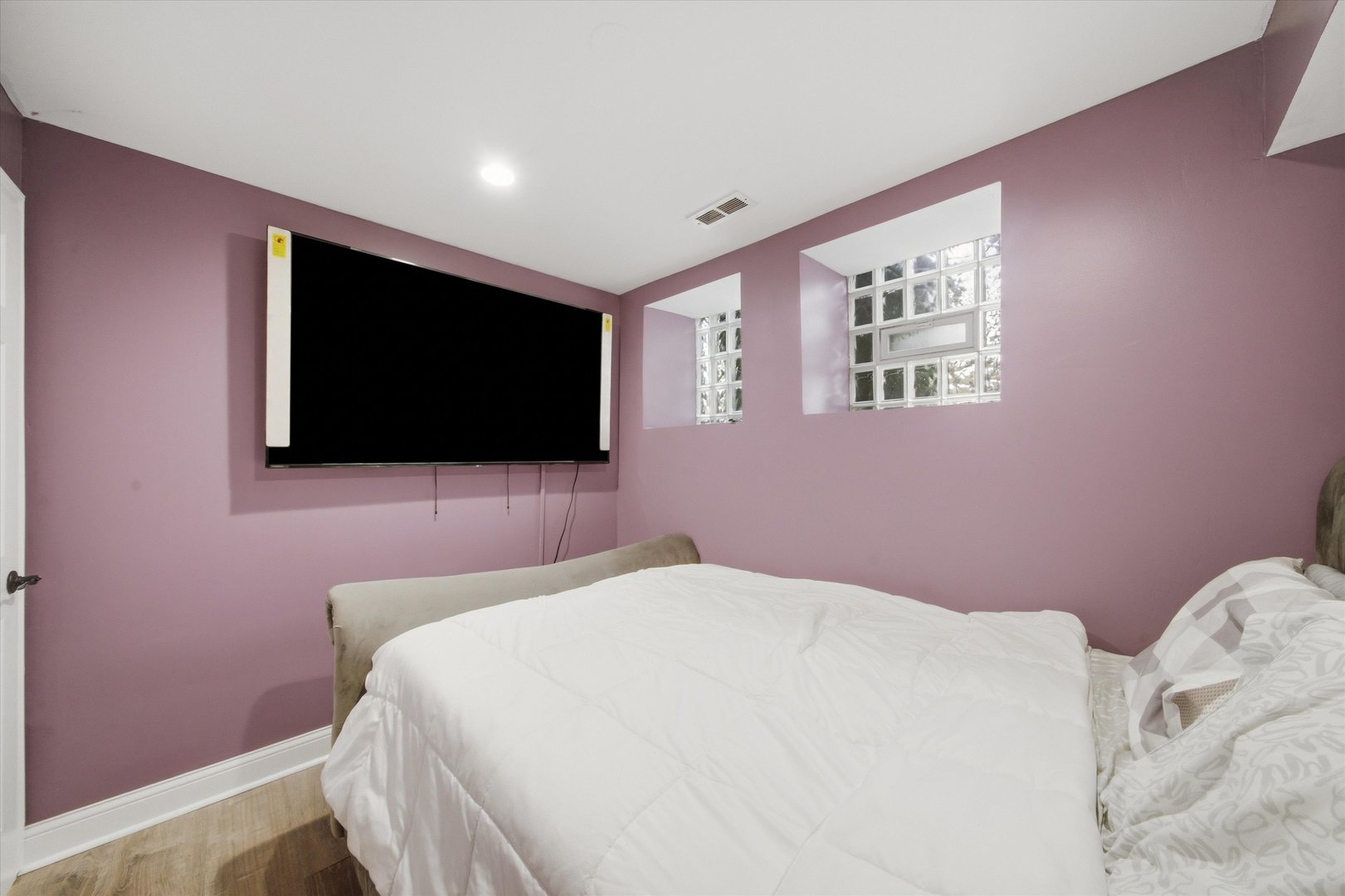 231 E 59th Street Unit: 1