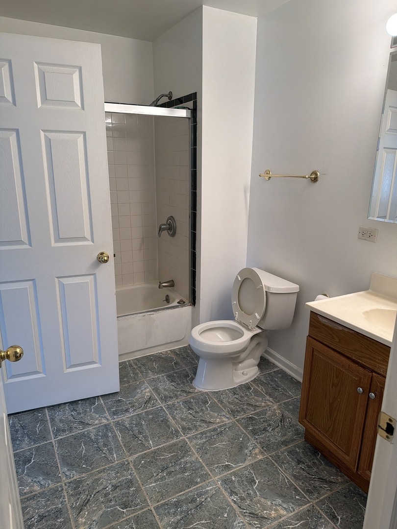 4100 W Cermak Road Unit: 1