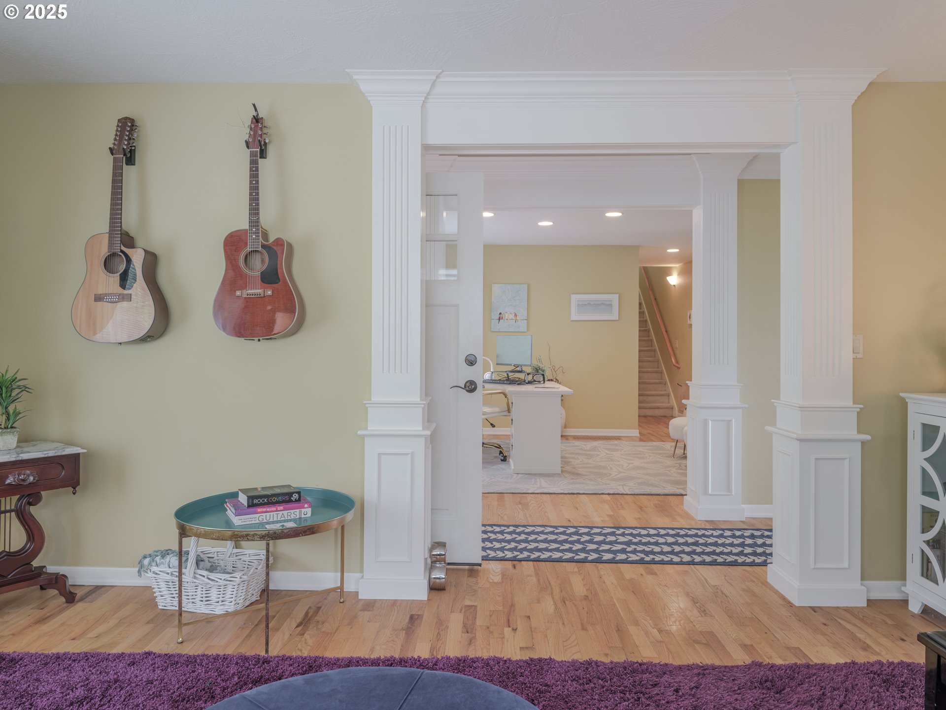 183 W GRAND AVE