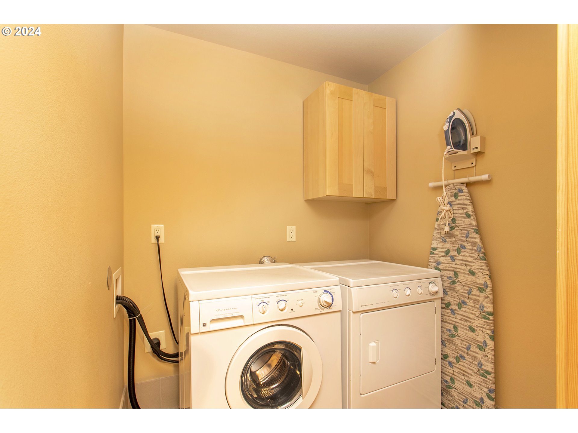 132 E Surfcrest AVE A-2 (L)