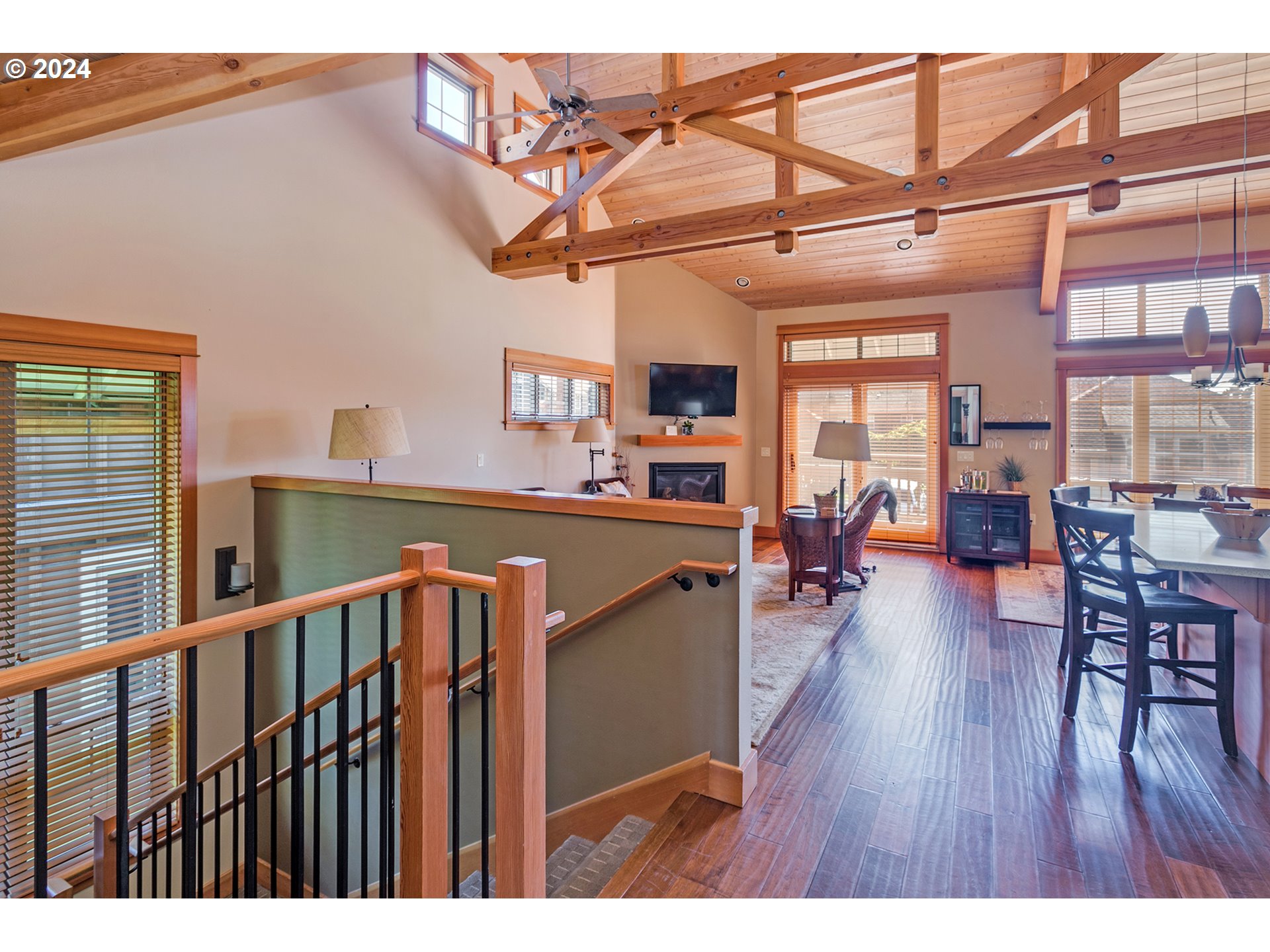 132 E Surfcrest AVE A-2 (L)