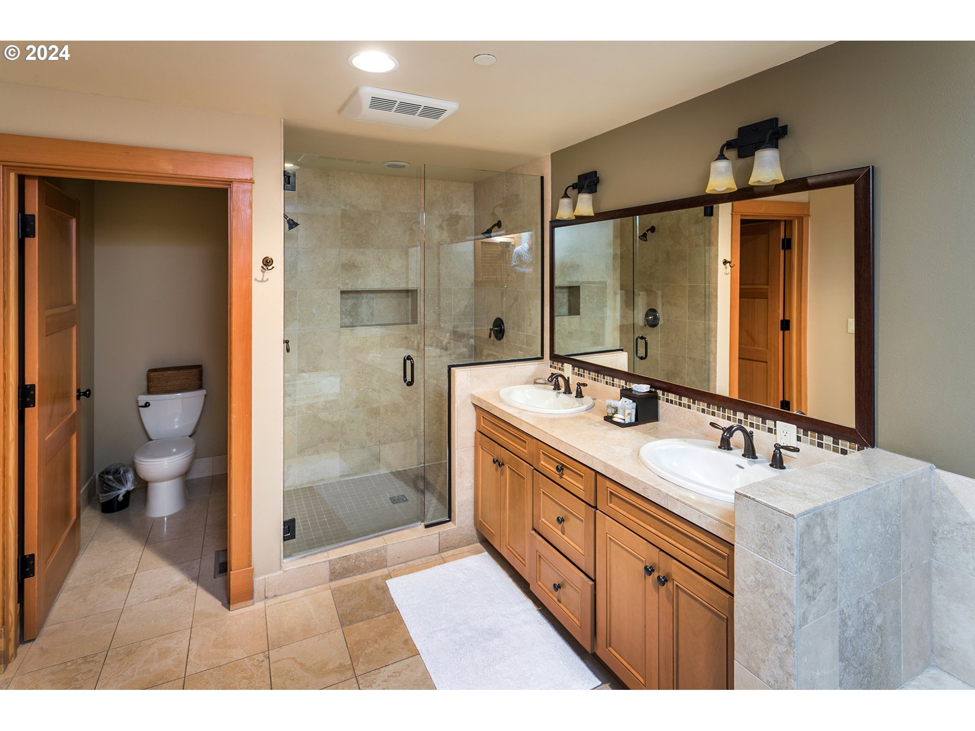 132 E Surfcrest AVE A-2 (L)