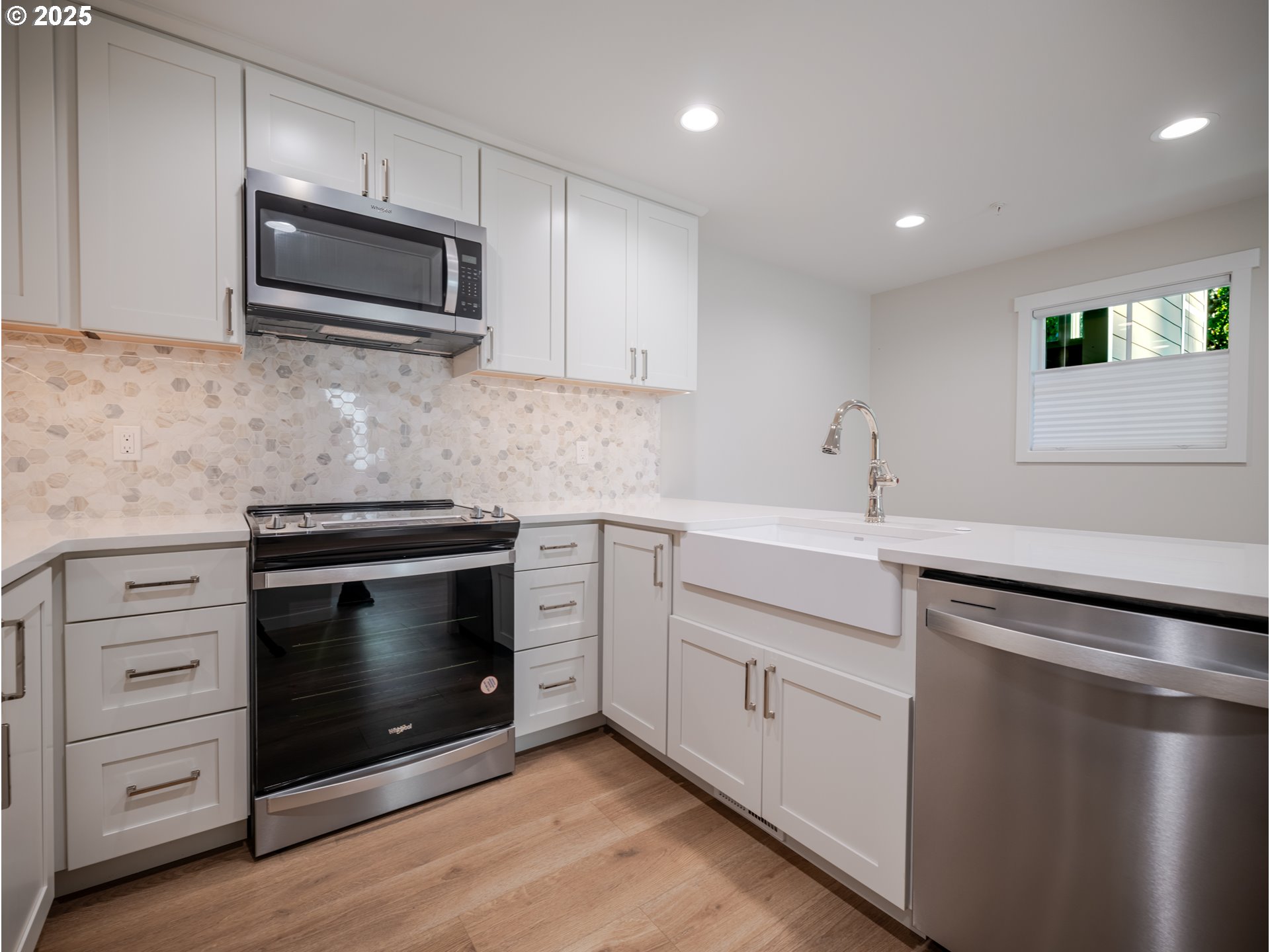 420 ELK CREEK RD 401