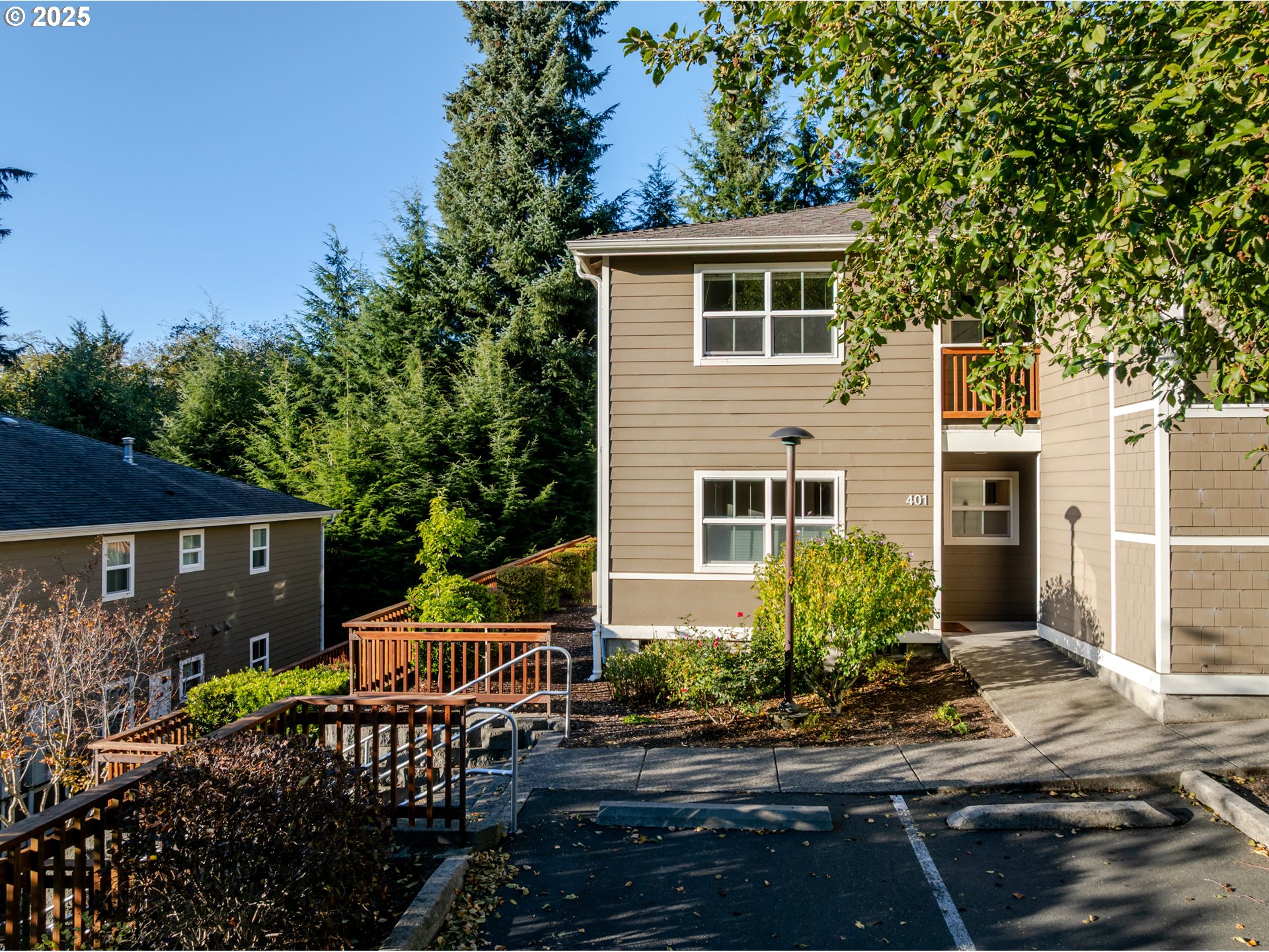 420 ELK CREEK RD 401