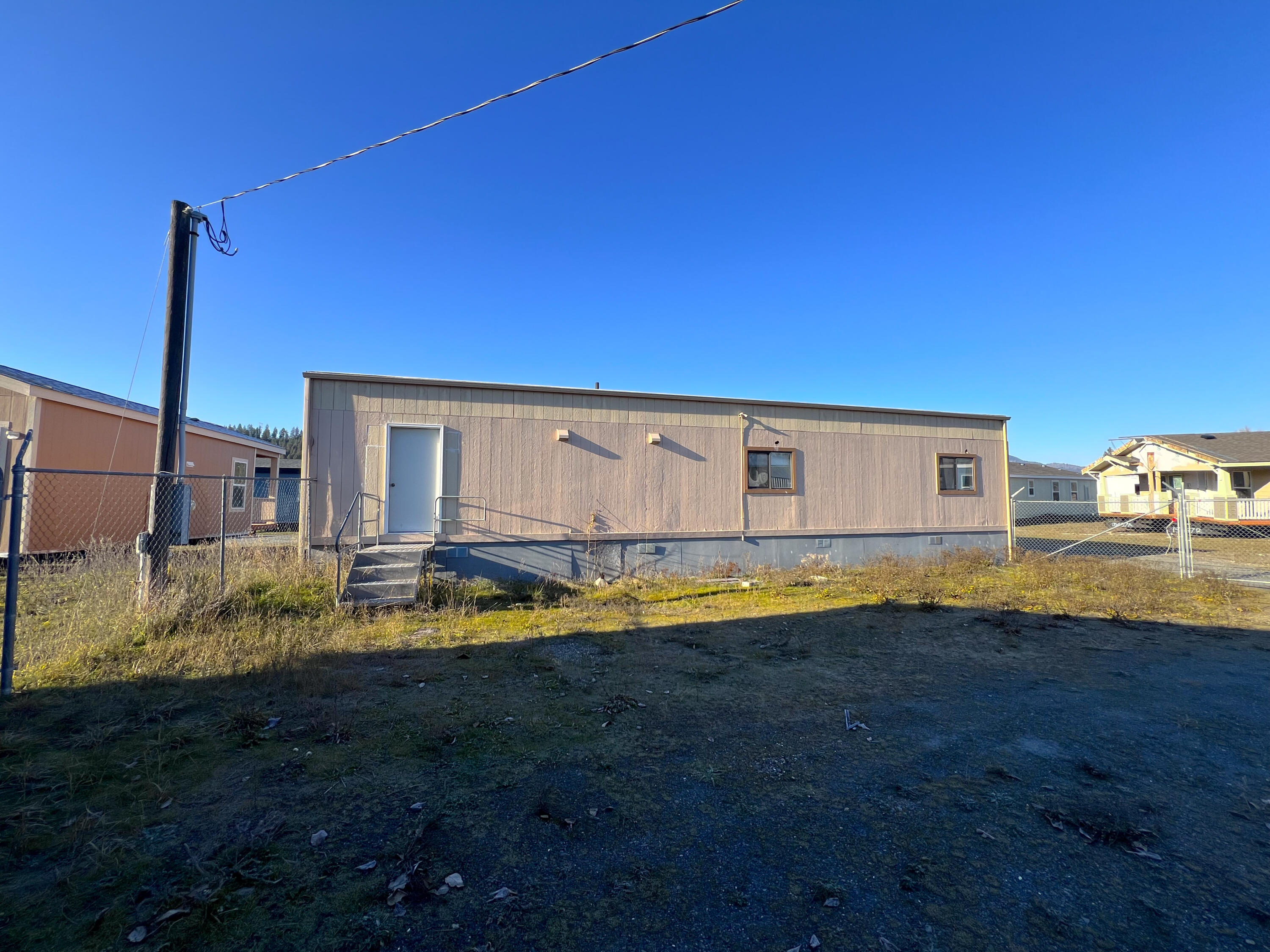 691 ELM TREE DR