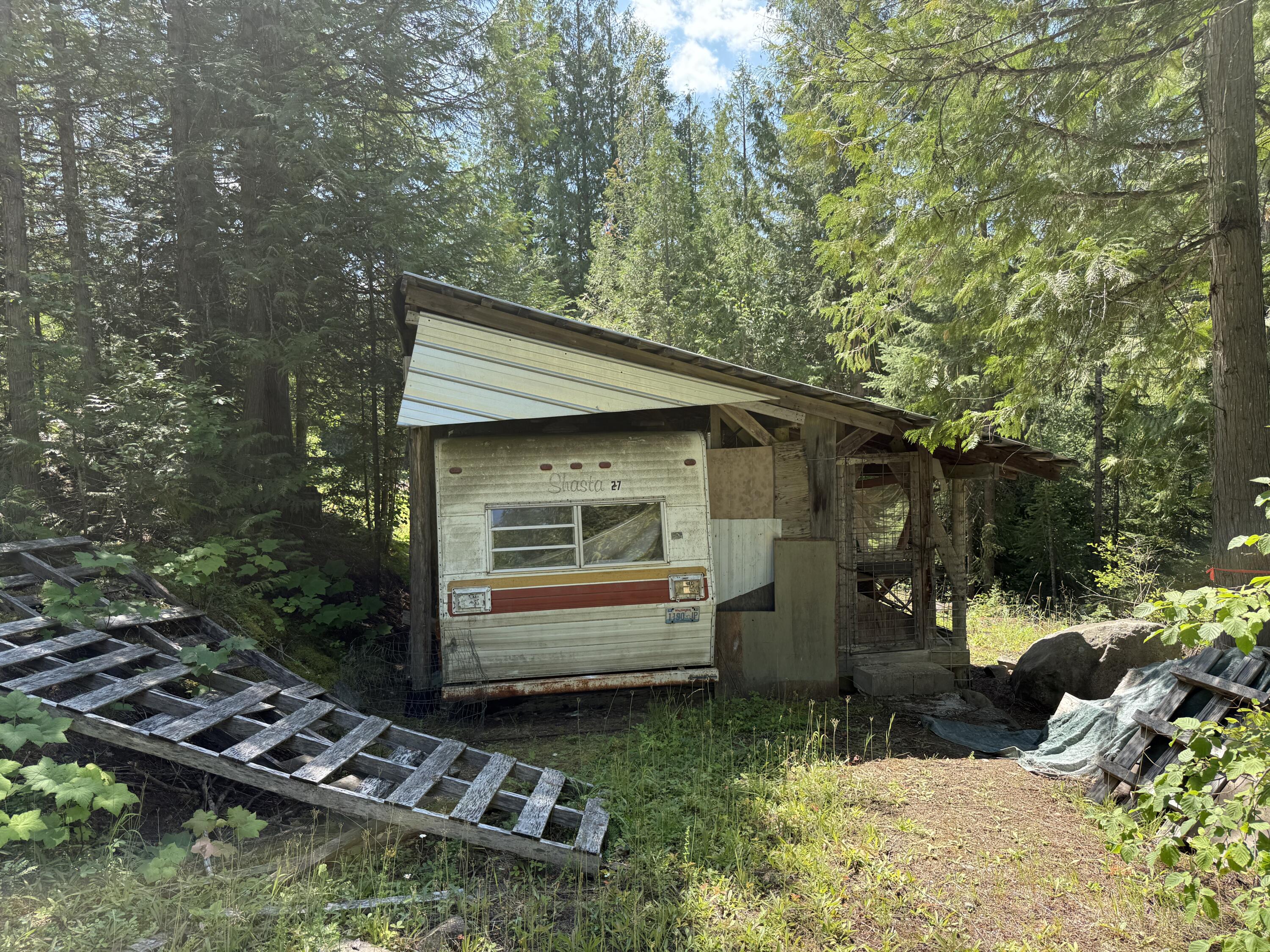 3516 DEEP LAKE BOUNDARY RD